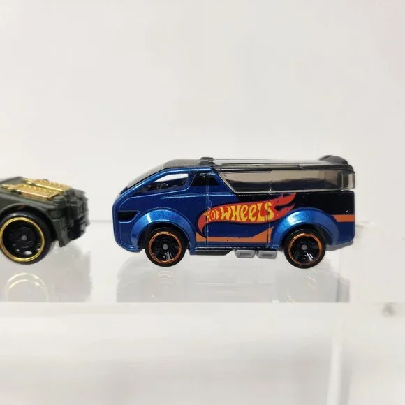 Lot of (9) Hot Wheels Diecast Cars 1998-2022 1/64 (b1) - Picture 5 of 11